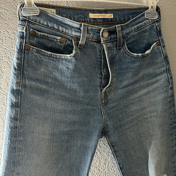 Levi’s Wedgie Straight Jive Tone Jeans - Picture 6 of 14